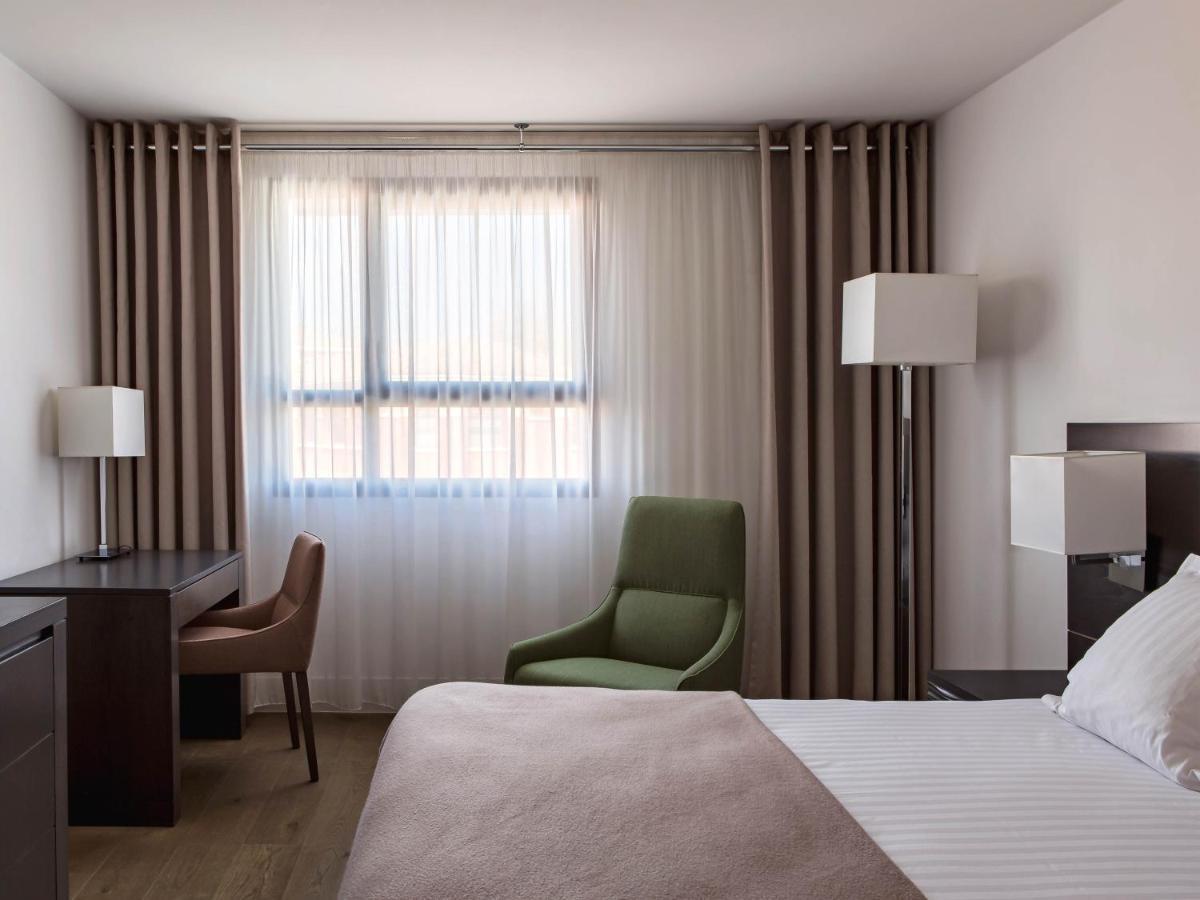 Hotel New Of - Vieux Port 4*